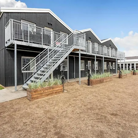 3 Bedroom Awesome In Apartmán