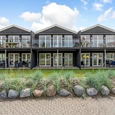 3 Bedroom Awesome In *